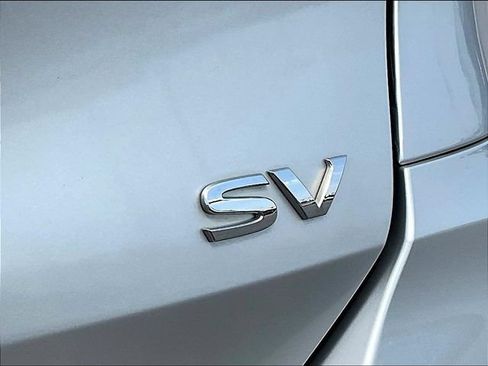 Used 2020 Nissan Rogue SV FWD image 25