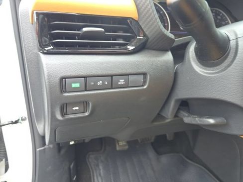 Certified 2025 Nissan Sentra SV w/ SV Premium Package FWD image 15