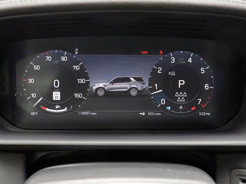 Certified 2025 Land Rover Discovery S image 8