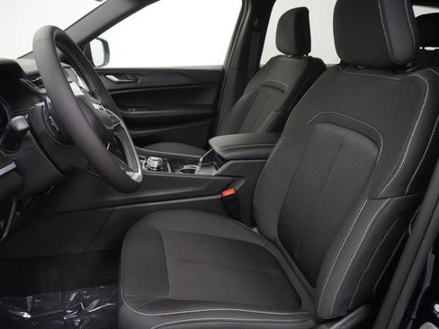 New 2026 Jeep Grand Cherokee Laredo AWD/4WD image 14