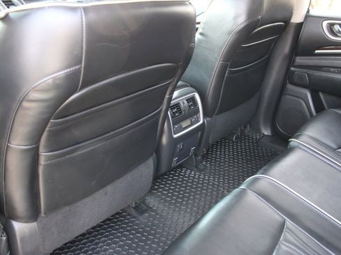 Used 2017 INFINITI QX60 Luxe w/ Deluxe Technology Package image 47