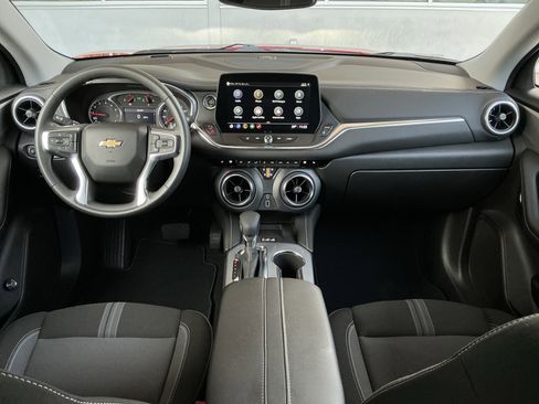 Used 2024 Chevrolet Blazer LT w/ Convenience Package image 4