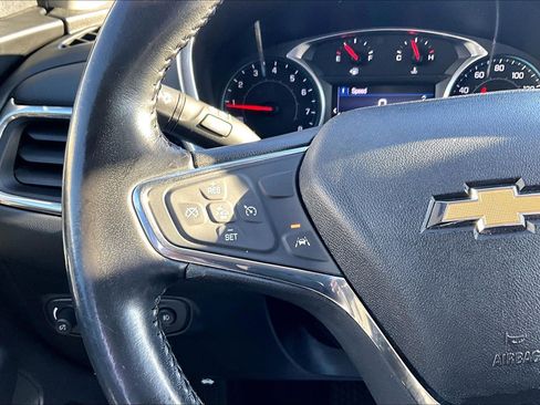 Used 2020 Chevrolet Equinox LT w/ Sport Edition image 24