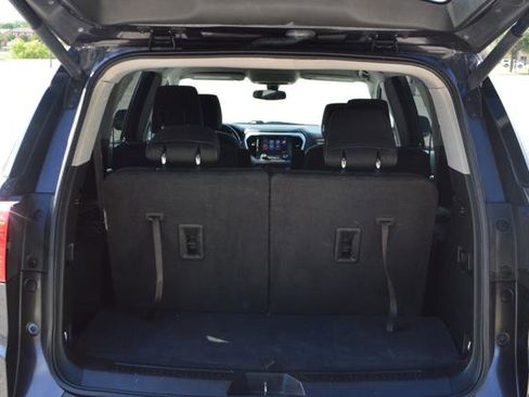 Used 2017 GMC Acadia SLE w/ Driver Alert Package I FWD image 22