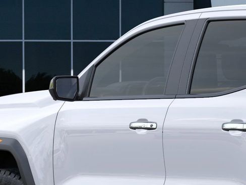 New 2026 GMC Canyon Denali AWD/4WD image 12