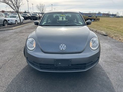 Used 2012 Volkswagen Beetle 2.5 image 2