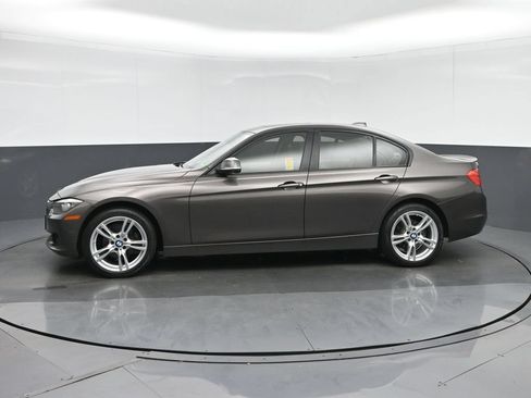 Used 2015 BMW 328i xDrive Sedan AWD/4WD image 4