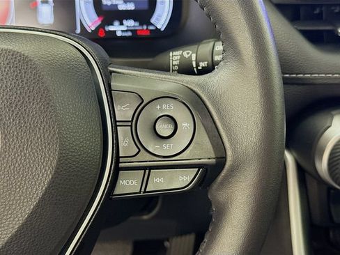 Used 2023 Toyota RAV4 Limited FWD image 18