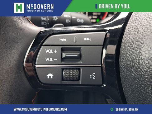 Used 2025 Honda Pilot TrailSport image 27