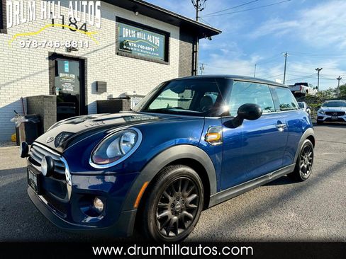 Used 2014 MINI Cooper 2-Door Hardtop image 1