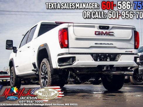 Used 2023 GMC Sierra 2500 AT4 w/ AT4 Premium Plus Package image 5
