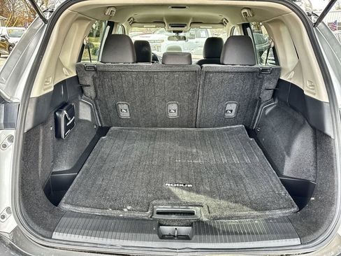 Used 2023 Nissan Rogue SV image 27