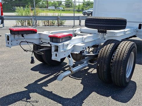 Used 2024 Mercedes-Benz Sprinter 4500 image 11