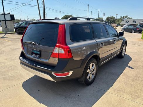 Used 2010 Volvo XC70 3.2 AWD/4WD image 5