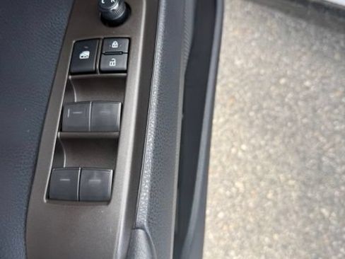 Used 2024 Toyota Camry SE FWD image 14