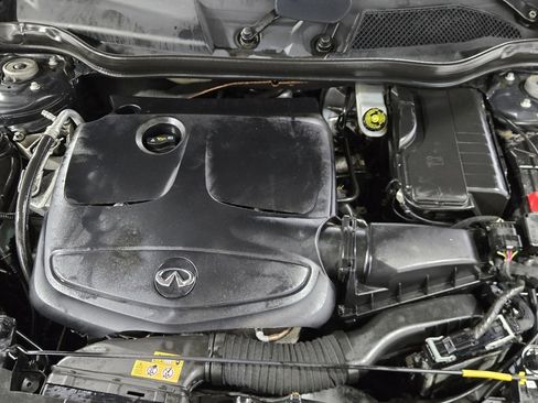 Used 2018 INFINITI QX30 AWD image 35