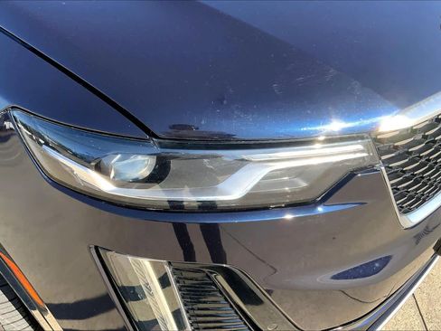 Used 2021 Cadillac XT6 Premium Luxury image 54