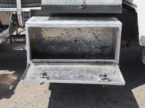 Used 2021 RAM 5500 Tradesman w/ Chrome Appearance Group image 10