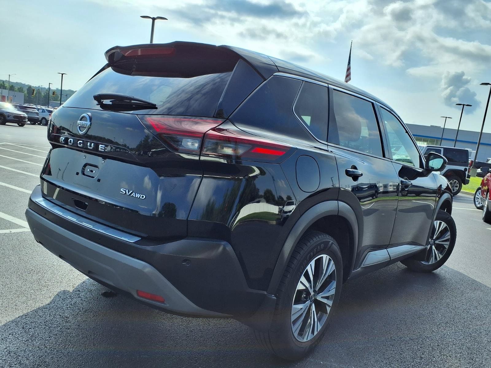 Used 2021 Nissan Rogue SV AWD/4WD image 32
