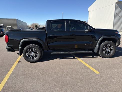 Used 2023 GMC Canyon AT4 w/ AT4 Premium Package image 8