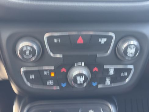 Used 2018 Jeep Compass Trailhawk w/ Cold Weather Group AWD/4WD image 25