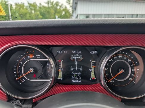 Used 2021 Jeep Wrangler Unlimited Sahara AWD/4WD image 17
