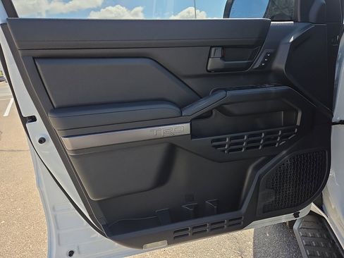 New 2026 Toyota 4Runner TRD Off-Road Premium AWD/4WD image 17