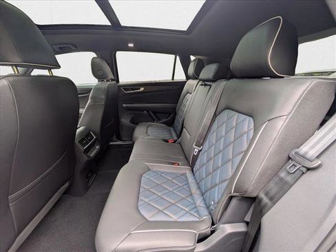 New 2025 Volkswagen Atlas Cross Sport SEL Premium R-Line image 18