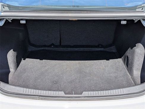 Used 2023 Chevrolet Malibu LT image 27