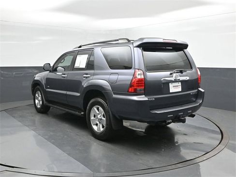 Used 2007 Toyota 4Runner SR5 image 5