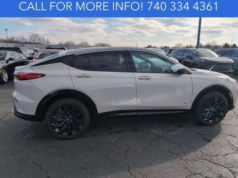 New 2026 Buick Envista Sport Touring w/ Studio Series image 8