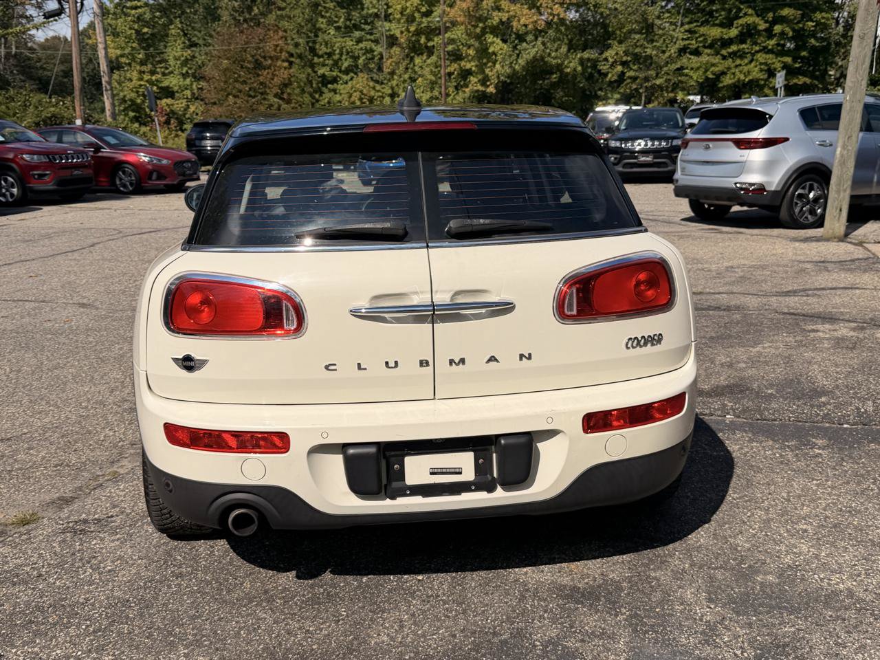 Used 2017 MINI Cooper Clubman ALL4 AWD/4WD image 5