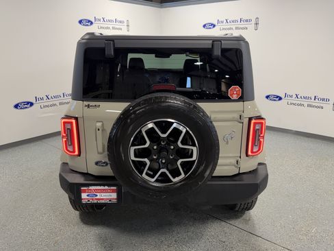 Used 2025 Ford Bronco Outer Banks image 32