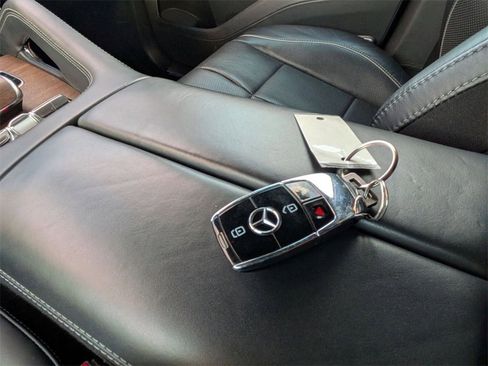 Used 2021 Mercedes-Benz Maybach GLS 600 Maybach GLS 600 image 32