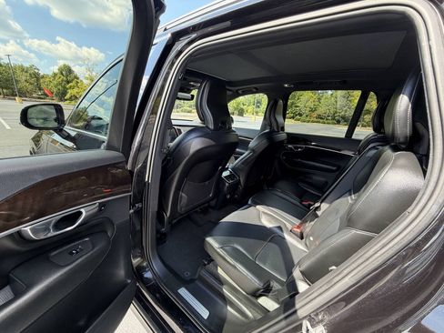 Used 2019 Volvo XC90 T5 Momentum FWD image 13