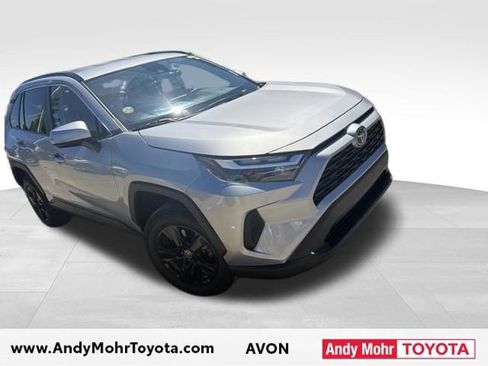 Used 2023 Toyota RAV4 XLE AWD/4WD image 4