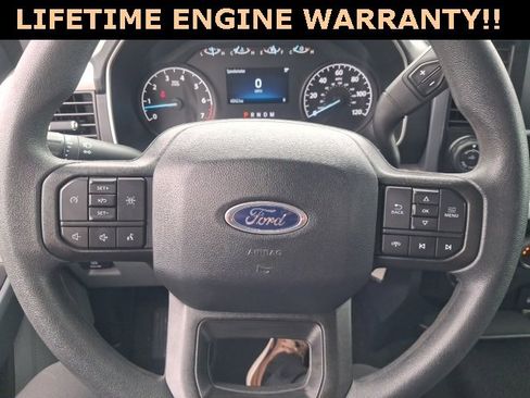 Used 2023 Ford F150 XLT w/ Trailer Tow Package image 4