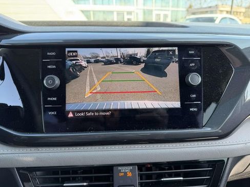 Used 2023 Volkswagen Taos SEL image 25