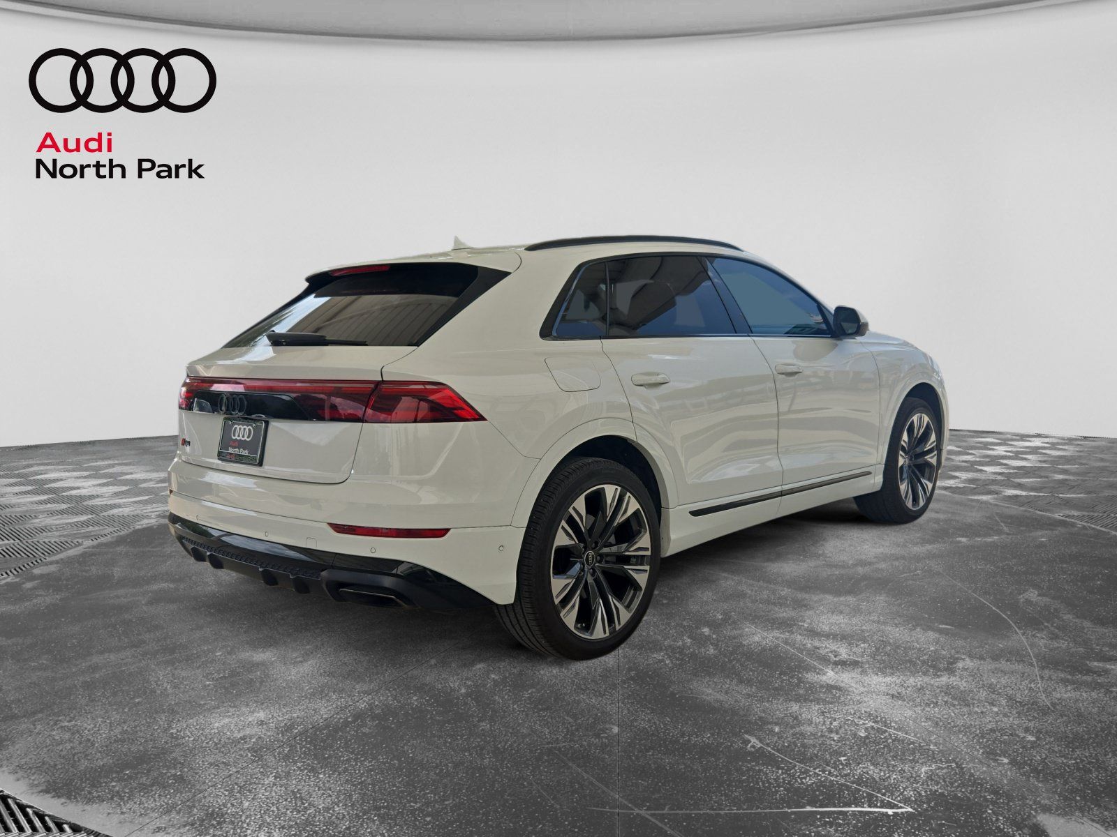 Used 2025 Audi Q8 Premium Plus w/ Premium Plus Package AWD/4WD image 5