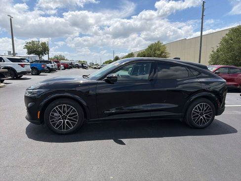 Used 2025 Ford Mustang Mach-E Premium image 14