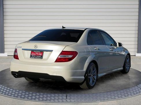 Used 2014 Mercedes-Benz C 250 Sedan image 7