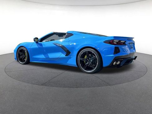 Used 2022 Chevrolet Corvette Stingray Premium Cpe w/ 3LT RWD image 3