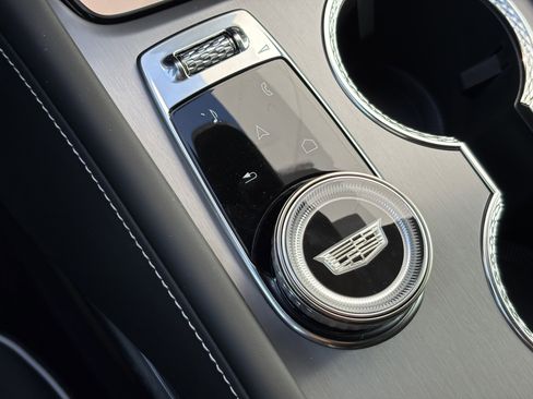 New 2026 Cadillac Vistiq Platinum image 28