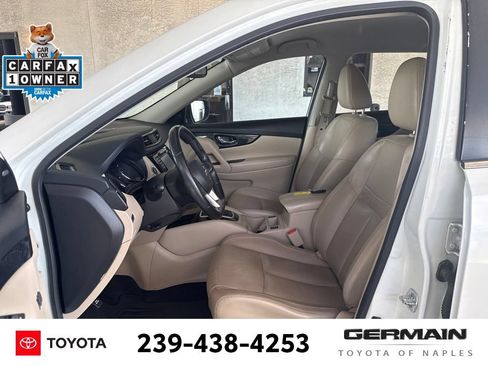 Used 2017 Nissan Rogue SL FWD image 16