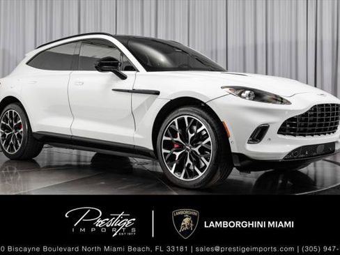 Used 2021 Aston Martin DBX AWD/4WD image 1