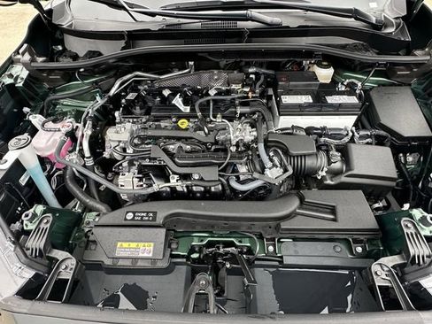 Used 2026 Toyota Corolla Cross LE FWD image 28