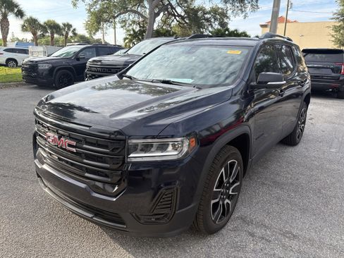 Certified 2021 GMC Acadia SLE w/ Driver Convenience Package FWD image 3
