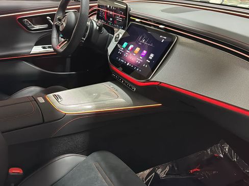 New 2026 Mercedes-Benz E 53 AMG e 4MATIC Sedan image 38