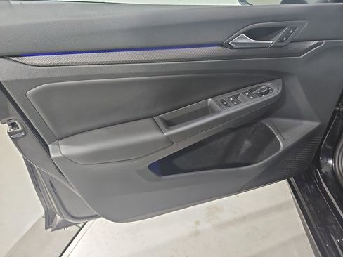 Used 2024 Volkswagen Golf R image 10