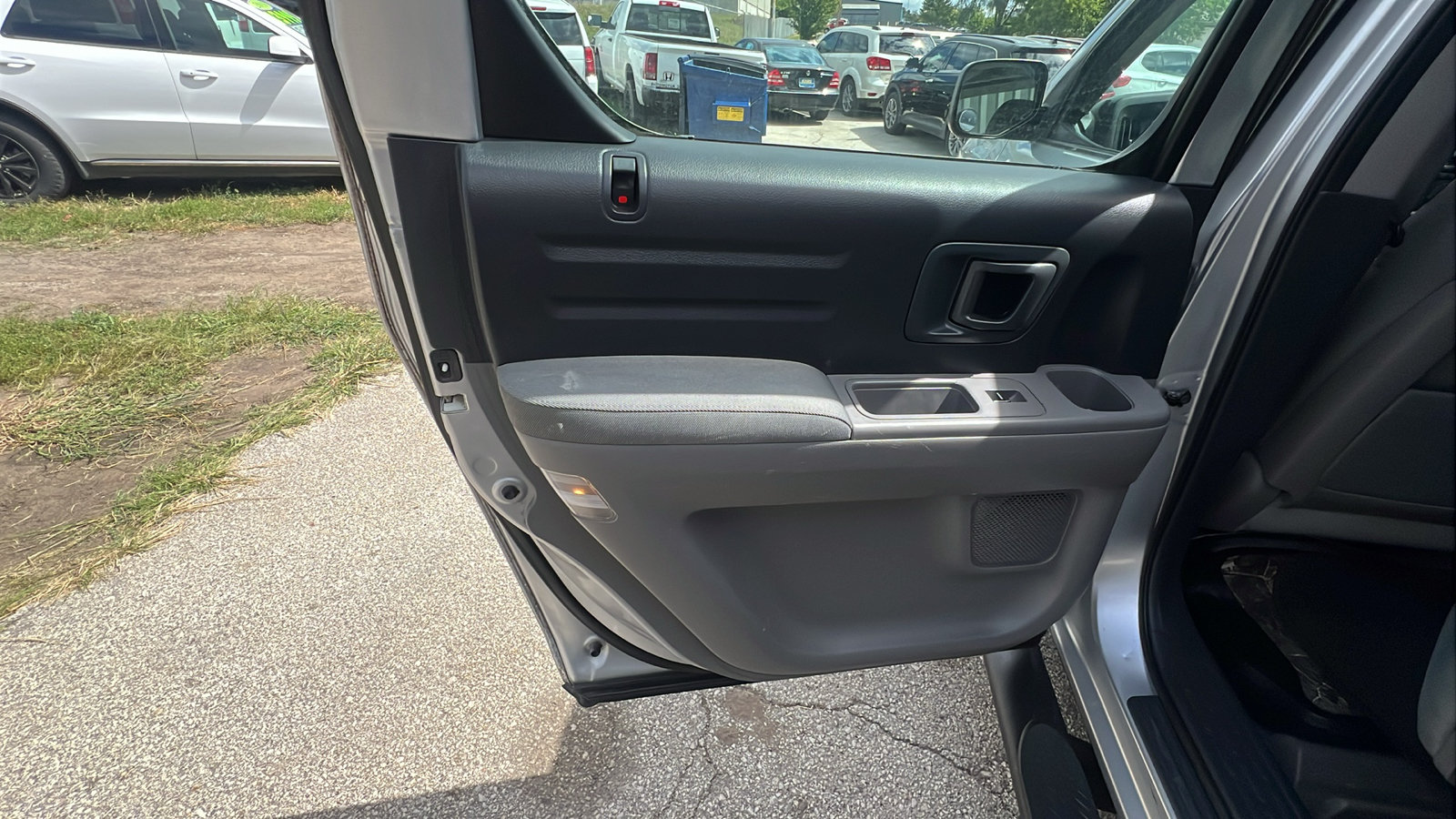 Used 2010 Honda Ridgeline RT image 15